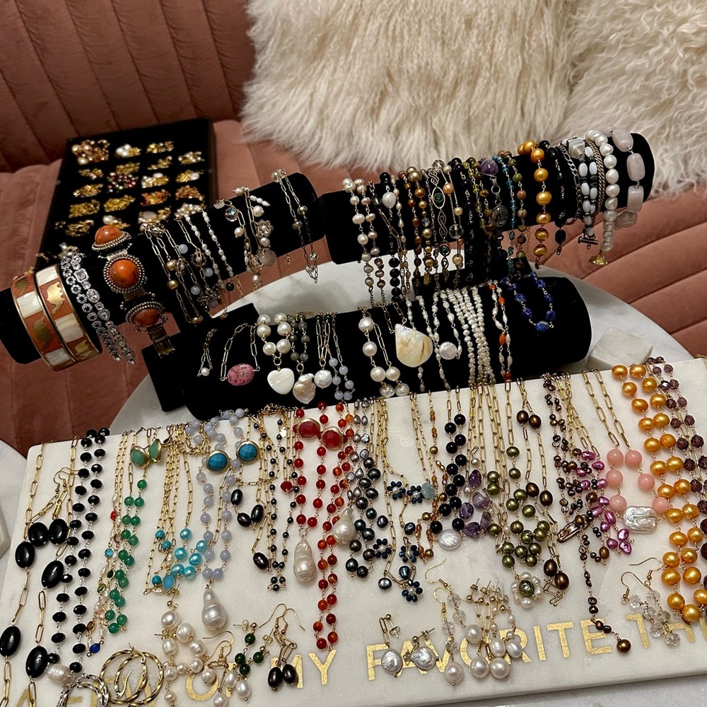 LIVE NOW! Jewelry Sale On Freshwater Pearls & Gemstones ✨